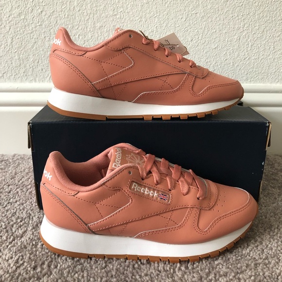 Reebok Women's Classic Leather Light Pink Running Shoes Multiple Sizes - Picture 7 of 7